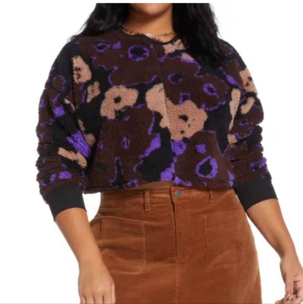 Plus Size BP High Pile Fleece Sweatshirt in Black-Brown-Purple Pressed Floral - Picture 5 of 10